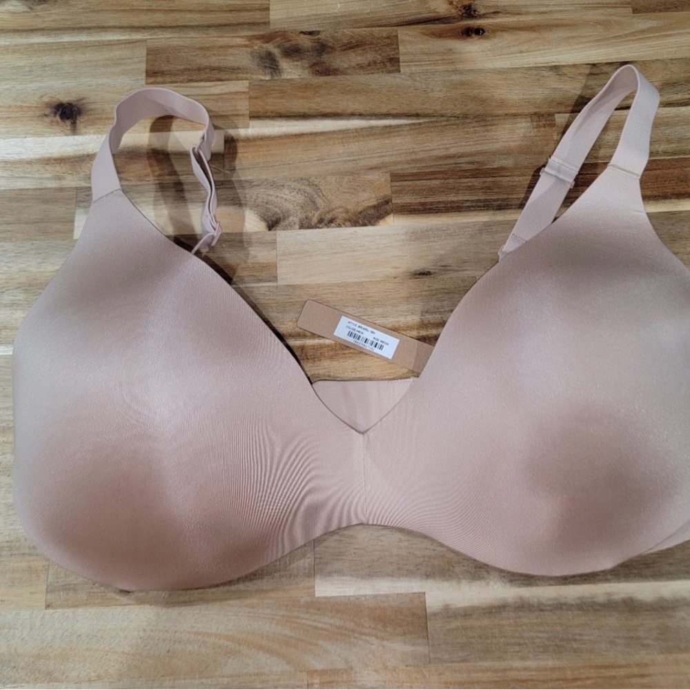 Skims Wireless Push-up Plunge Bra 38DDD